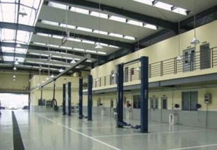 專業房屋維修與裝修服務 一站式解決廚房防水、辦公室工裝及管道疏通需求